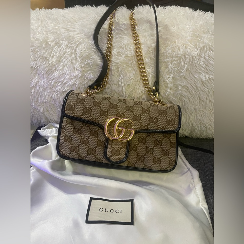 Like-New Authentic GUCCI MARMONT MINI CHAIN SHOULDER BAG